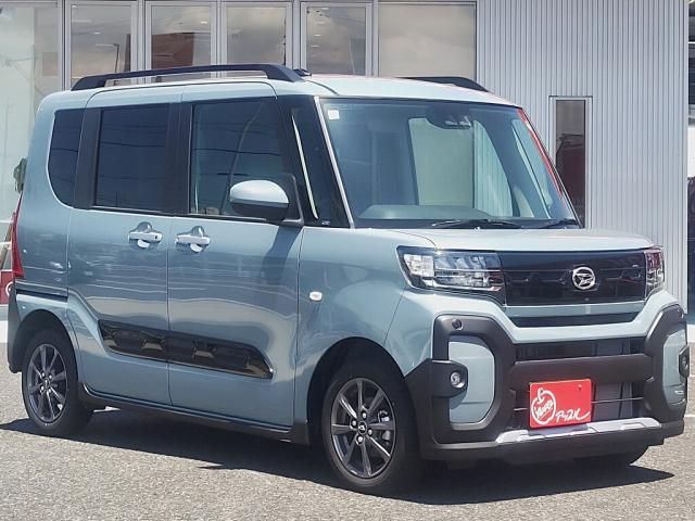 DAIHATSU TANTO FAN CROSS 2024