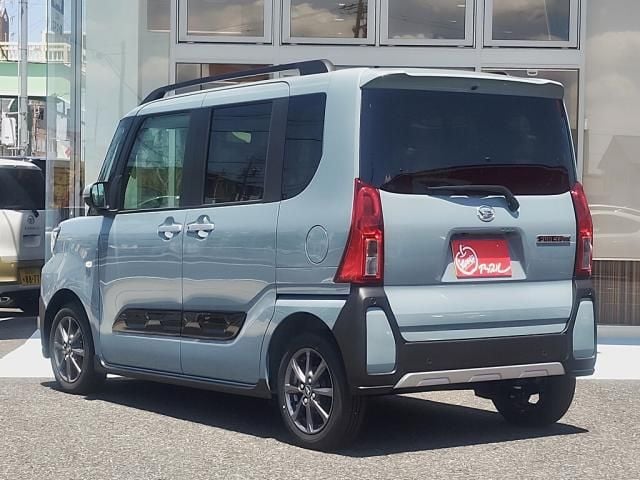 DAIHATSU TANTO FAN CROSS 2024