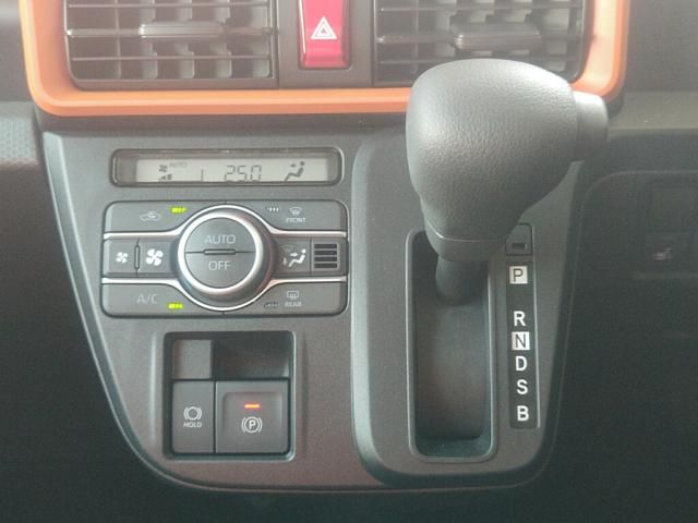 DAIHATSU TANTO FAN CROSS 2024