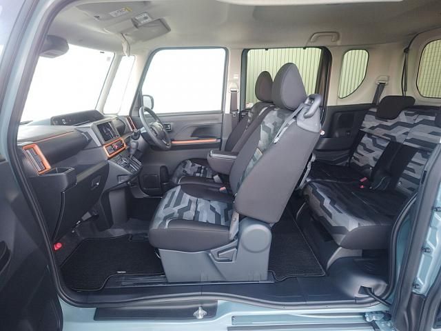 DAIHATSU TANTO FAN CROSS 2024