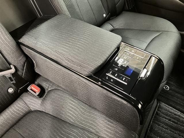 TOYOTA CROWN sedan hybrid 2019