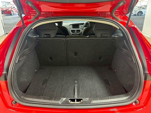 VOLVO VOLVO V40 2018