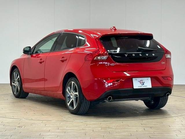 VOLVO VOLVO V40 2018