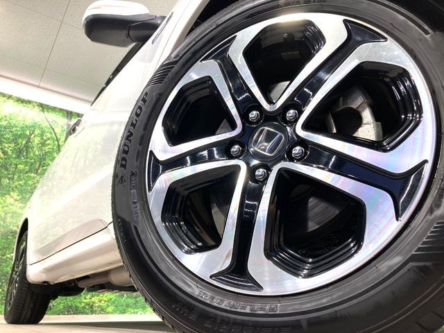 HONDA VEZEL HYBRID 2016