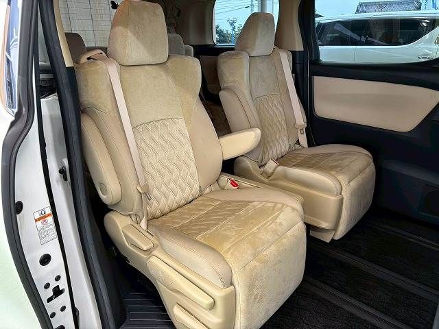 TOYOTA VELLFIRE  HYBRID 4WD 2020