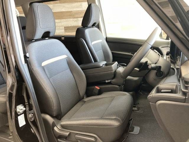 NISSAN SERENA  WG 4WD 2025