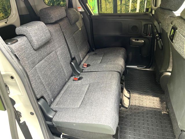 TOYOTA SIENTA HYBRID 2022