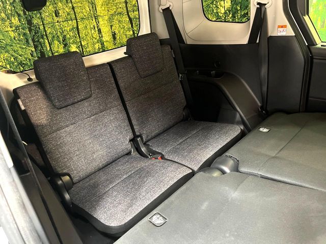 TOYOTA SIENTA HYBRID 2022