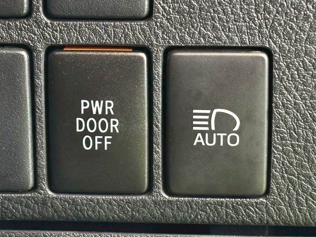 TOYOTA VELLFIRE 2020