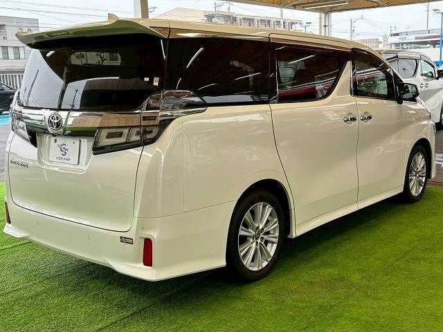 TOYOTA VELLFIRE 2020