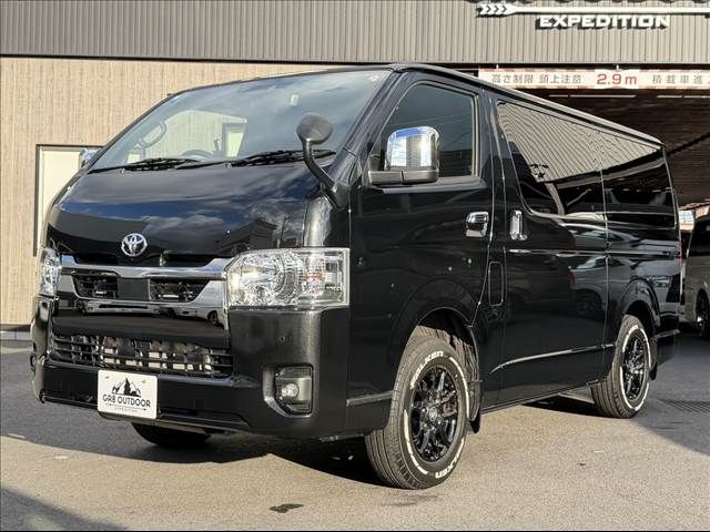 TOYOTA HIACE van 4WD 2024
