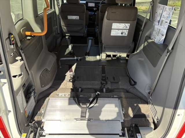 HONDA STEPWAGON 2016