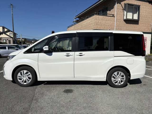 HONDA STEPWAGON 2016