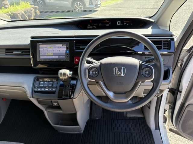 HONDA STEPWAGON 2016
