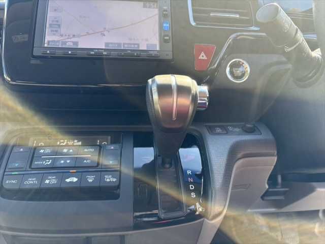 HONDA STEPWAGON 2016