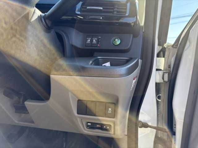 HONDA STEPWAGON 2016