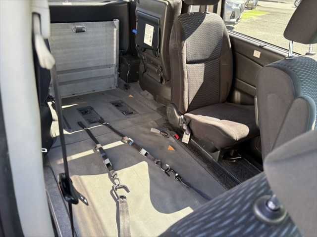 NISSAN SERENA  WG 2013