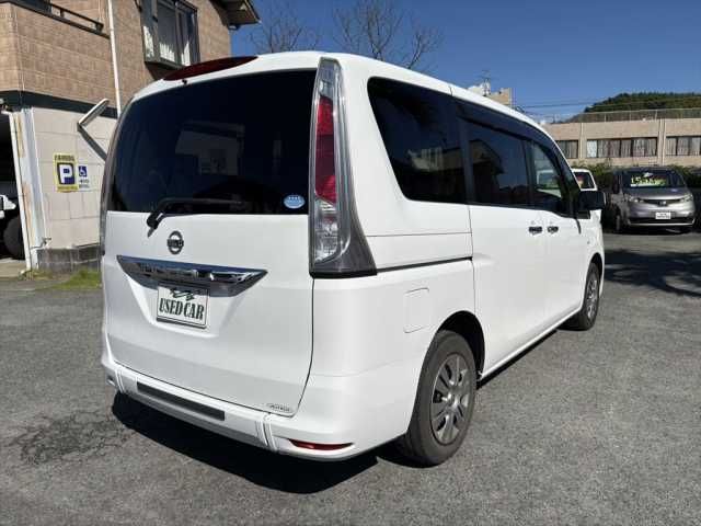 NISSAN SERENA  WG 2013