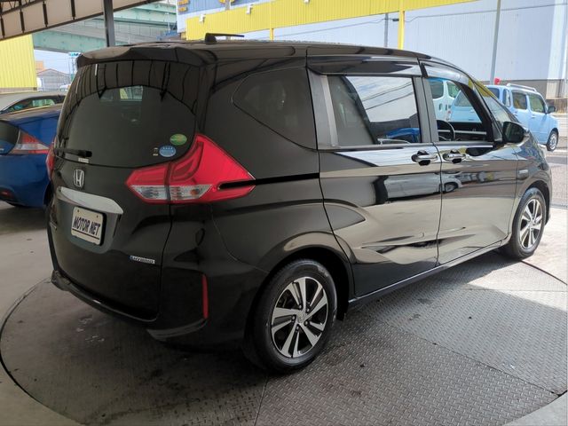 HONDA FREED 2016
