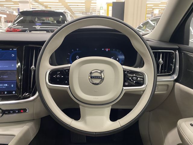 VOLVO VOLVO V60 2025