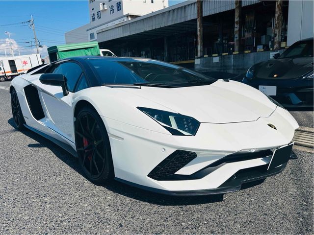 LAMBORGHINI LAMBORGHINI Aventador 2018