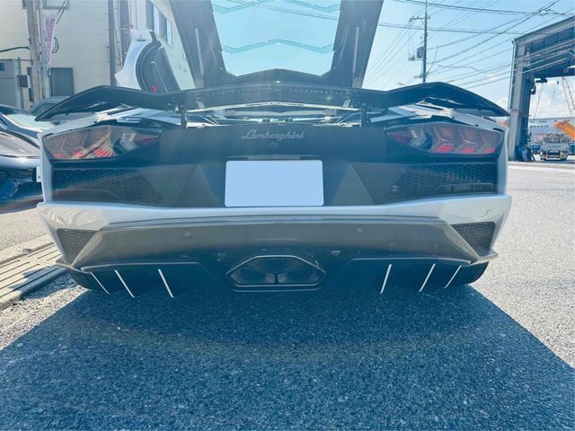 LAMBORGHINI LAMBORGHINI Aventador 2018