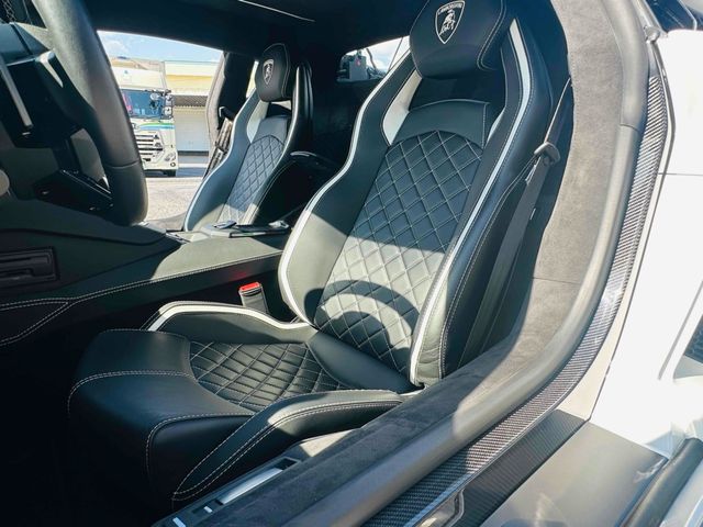 LAMBORGHINI LAMBORGHINI Aventador 2018