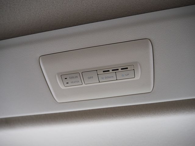 MITSUBISHI DELICA D:5 4WD 2011