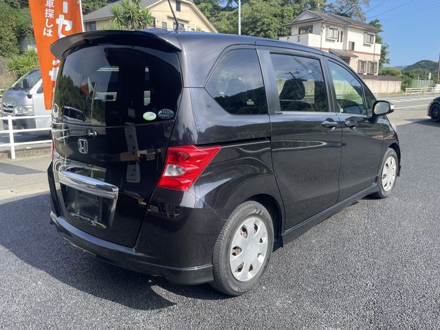 HONDA FREED 2008