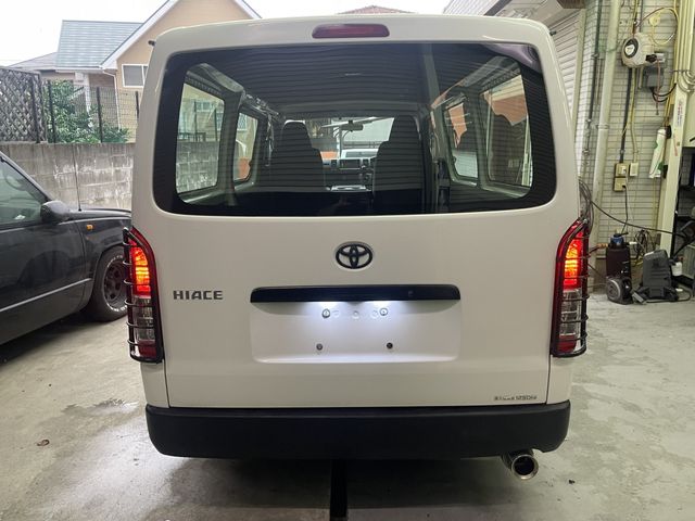 TOYOTA HIACE van 2WD 2010