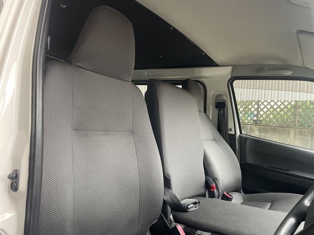 TOYOTA HIACE van 2WD 2010