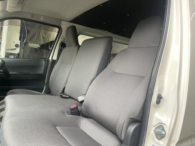 TOYOTA HIACE van 2WD 2010