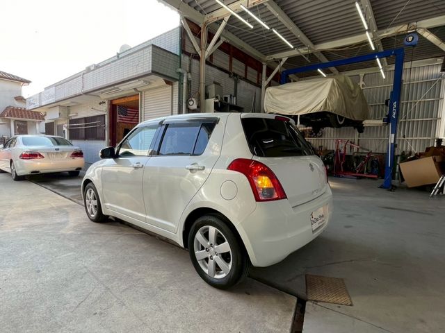 SUZUKI SWIFT 2009