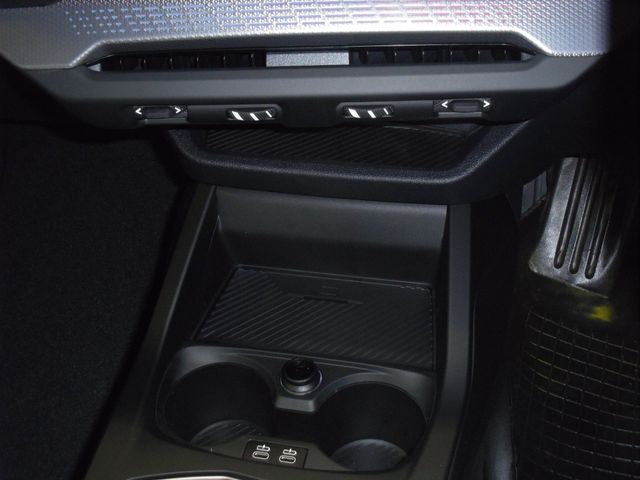 BMW BMW 1series 2024