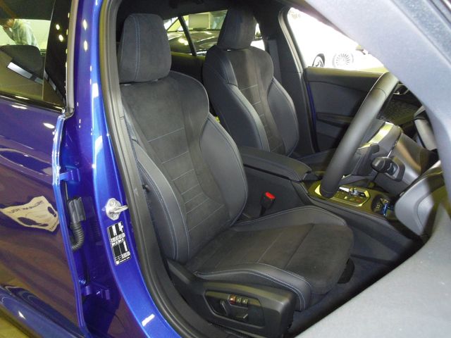 BMW BMW 1series 2024