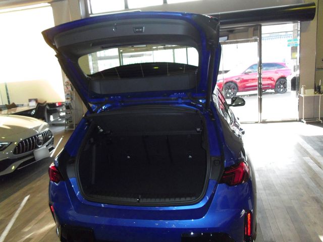 BMW BMW 1series 2024