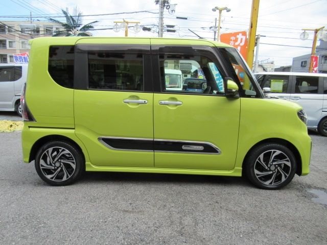 DAIHATSU TANTO CUSTOM 2021