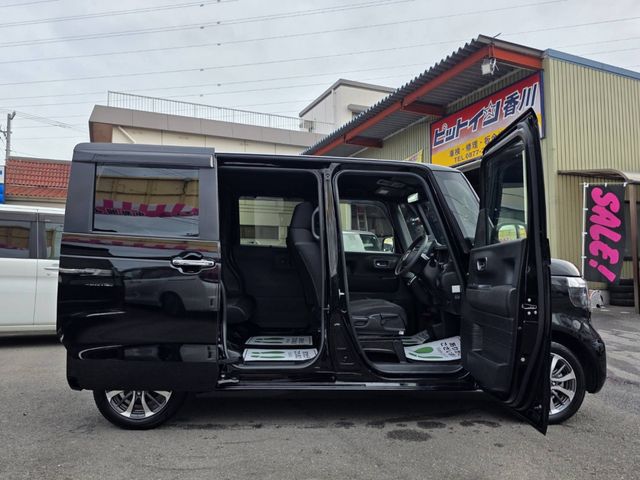 HONDA N BOX CUSTOM 2024