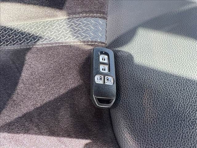 HONDA N BOX CUSTOM 2021