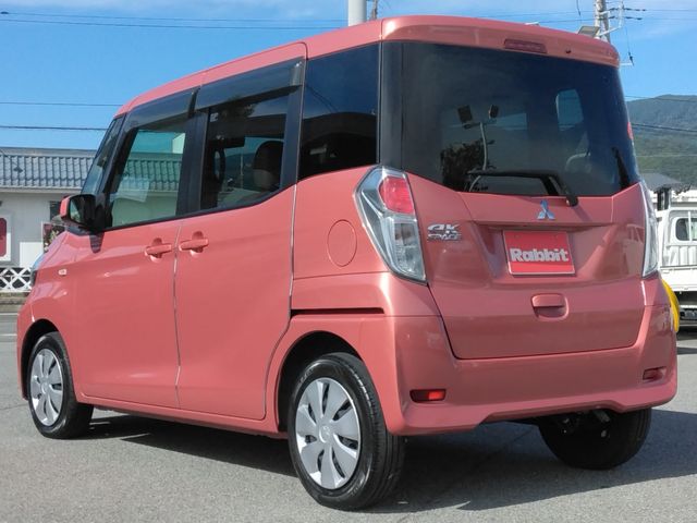 MITSUBISHI eK SPACE 2017