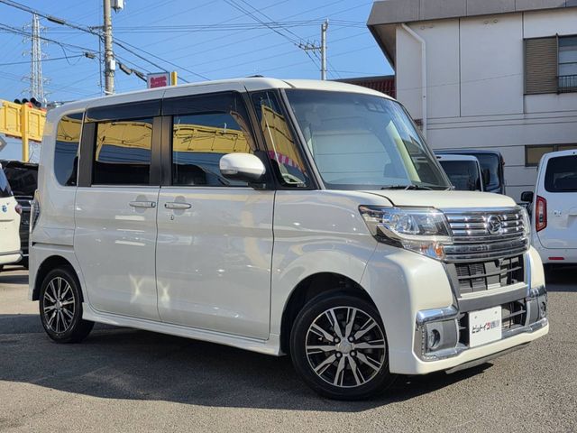 DAIHATSU TANTO CUSTOM 2019