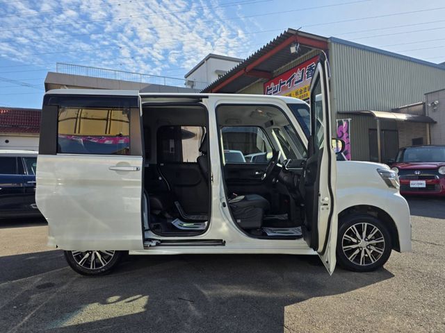 DAIHATSU TANTO CUSTOM 2019