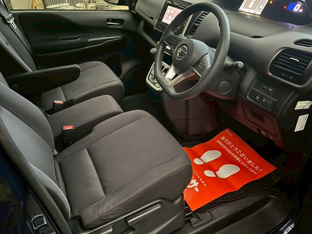 NISSAN SERENA  WG 2017