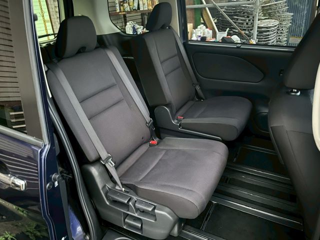 NISSAN SERENA  WG 2017