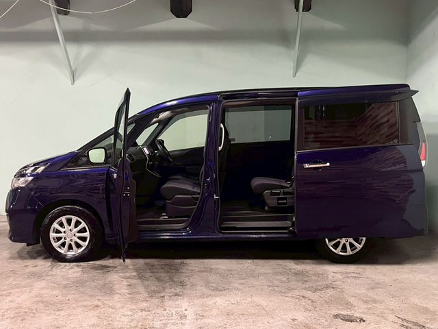 NISSAN SERENA  WG 2017