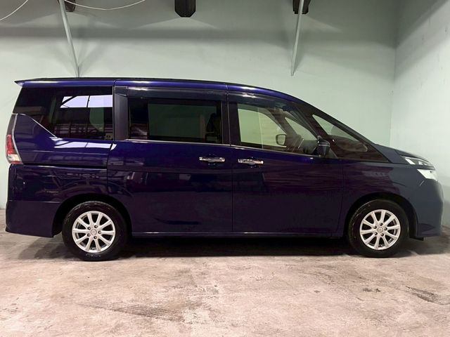NISSAN SERENA  WG 2017