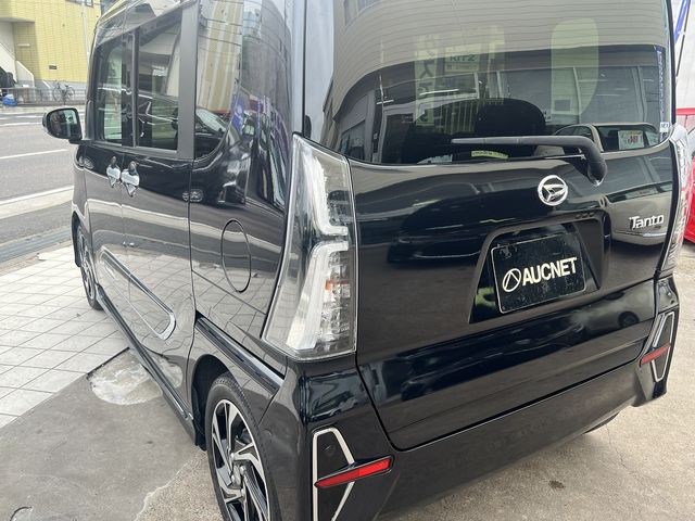 DAIHATSU TANTO CUSTOM 2021