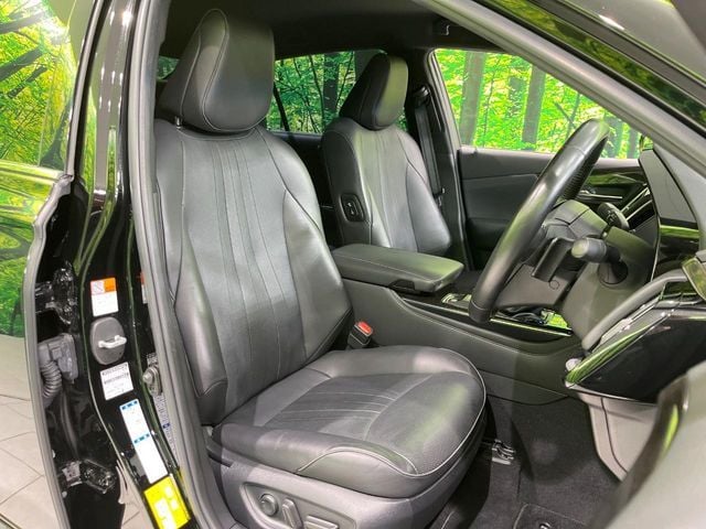 TOYOTA CROWN sedan hybrid 4WD 2018