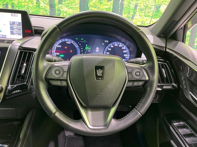 TOYOTA CROWN sedan hybrid 4WD 2018