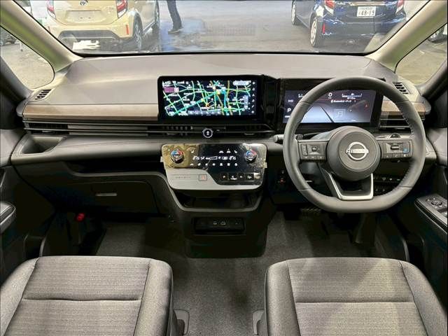 NISSAN SERENA  WG 4WD 2025